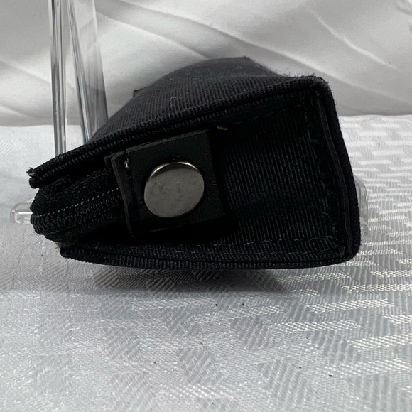 Burberry Black Nylon Pencil Case with Nova Check Trim & Logo Plate - Picture 3 of 11